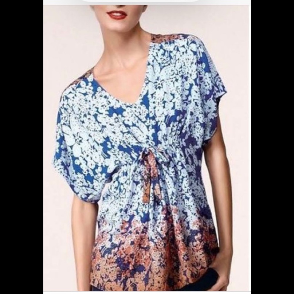 Cabi top